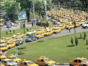 La începutul lunii octombrie taximetriştii au manifestat în Capitală