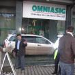 Intrarea în sediul Omniasig, blocată de un şofer nemulţumit