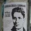 Pe stâlpi: Liderul legionar Corneliu Zelea Codreanu, promovat pe străzile din Suceava
