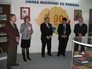 Deschiderea expoziţiei intitulată „90 de ani de la Unirea Bucovinei cu România”.