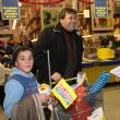 Membrii clubului Rotary Suceava au oferit cadouri copiilor de la şcoala specială din Câmpulung 
