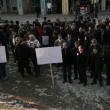 Aproape o sută de social-democraţi suceveni au pichetat în cursul zilei de ieri sediul PD-L Suceava