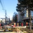 Trotuarul din faţa sediului Primăriei Suceava se află în plin proces de modernizare