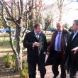 Gheorghe Flutur, Aurel Olarean şi şeful Fondului de Mediu, Gheorghe Popescu, au verificat lucrările de reabilitare a parcurilor din Rădăuţi