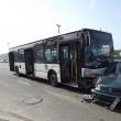 Autobuz TPL implicat într-un accident la Iulius Mall