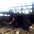 Focul a distrus în totalitate adăpostul de animale, incendiul pornind de la un cablu neizolat