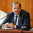 Preşedintele CJ Suceava, Gheorghe Flutur, a precizat că sumele de bani vor fi alocate primăriilor atât pentru acoperirea datoriilor, cât şi pentru proiecte