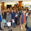 Număr mare de solicitanţi la ghişeele de înmatriculări şi permise auto