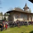 În prima zi din aprilie, în Duminica Floriilor, s-au împlinit 27 de ani de la reînfiinţarea vieţii monahale la Mănăstirea Voroneţ