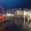 Tirul s-a răsturnat într-o curbă deosebit de periculoasă. Foto: bistriteanul.ro