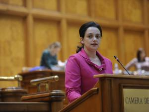 Deputatul PNL de Suceava Angelica Fădor