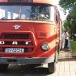 Cușnir sesizează faptul că maşinile folosite la udarea spaţiului verde ocupa trotuarele pietonilor