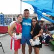 Antrenorul Andu Vornicu alături de sportivele sale medaliate, Maria Polonic și Romina Iosub