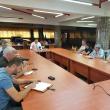 La comandamentul de marți dimineață, viceprimarul Marian Andronache a solicitat urgentarea lucrărilor de termoficare, de teama ploilor