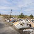 Groapa de gunoi de la ieşirea din Şcheia spre Mihoveni