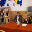 Primarul oraşului Liteni, Tomiță Onisii, (dreapta) a anunţat că de acest proiect vor beneficia Liceul Tehnologic și Școala Gimnazială Rotunda