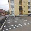 Primăria Câmpulung Moldovenesc a amenajat locuri de parcare noi în mai multe cartiere din municipiu