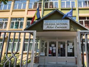 Recitalul va avea loc la Colegiul Național „Mihai Eminescu”, sâmbătă, 15 ianuarie, la ora 10:00