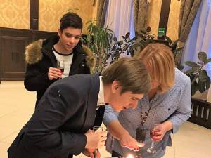 Andrei și Camelia la aniversarea de 18 ani a lui Andrei