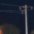 Un tânăr de 19 ani a murit electrocutat după ce s-a urcat pe un stâlp în timp ce se juca