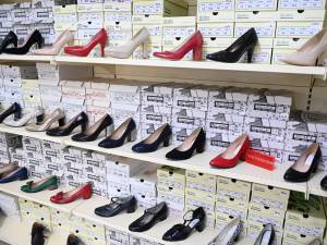 Modele actuale și promoții tentante, în magazinele de încălțăminte FLEX SHOES
