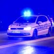 Pietoni care mergeau imprudent, pe carosabil, acroșați de mașini ai căror șoferi au evitat la ”mustață” tragedii