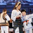 „Hai române, te trezește!”, nou videoclip lansat de artista Laura Olteanu