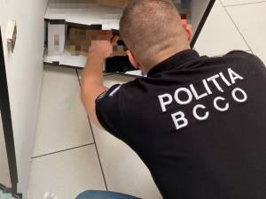 Polițiștii BCCO au descins la Dâmbovița, la două persoane acuzate de trafic de persoane în forma cerșetoriei