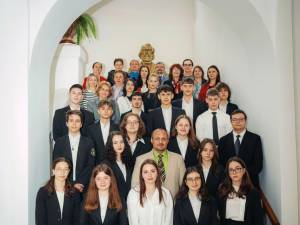 Colegiul „Eudoxiu Hurmuzachi” trimite 21 de elevi la olimpiadele naționale din acest an