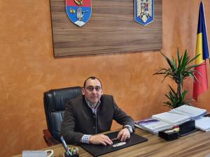 Înalta Curte de Casație și Justiție îi permite lui Virgil Saghin să candideze pentru un nou mandat de primar la Vatra Moldoviței