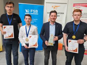 Studenți USV, premiați cu aur la o importantă expoziție internațională de inovații pentru tineri