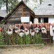 113 meșteri și producători sunt prezenți până duminică la Festivalul „Lume, lume... hai la târg!” din Muzeul Satului Bucovinean din Suceava