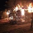 Casă bătrânească, distrusă în urma unui incendiu