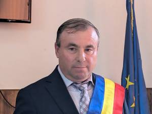 Primarul din Liteni, Tomiță Onisii, a depus jurământul pentru al cincilea mandat la conducerea acestui oraș