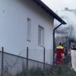 Un incendiu izbucnit la o construcție anexă din Ipotești a pus în pericol mai multe  case