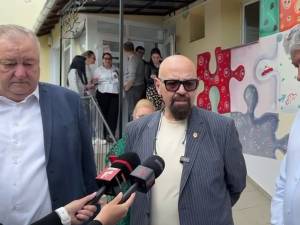 Cristian Popescu Piedone a votat la Fălticeni, împreună cu senatorul PSD Ioan Stan și primarul Cătălin Coman