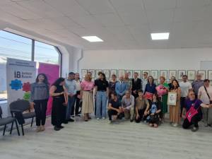 Emoția și personalitatea artistică a 100 de actori se regăsesc în portretele realizate de caricaturistul Ovidiu Stanciu, expuse la Galeria Zamca