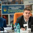 Șoldan anunță că CJ Suceava a achiziționat patru microbuze electrice școlare pentru comunele Fundu Moldovei, Zamostea, Iacobeni și Mălini