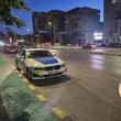 Mamă amendată după ce și-a transportat fiicele pe trapa mașinii