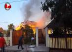 Incendiu foarte violent într-o gospodărie din Marginea